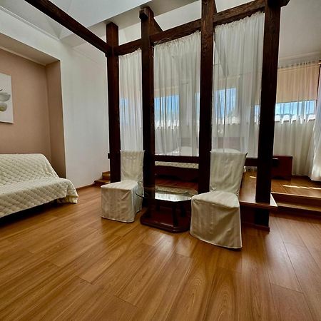 Троянда Карпат Hotel Karpaty Luaran gambar