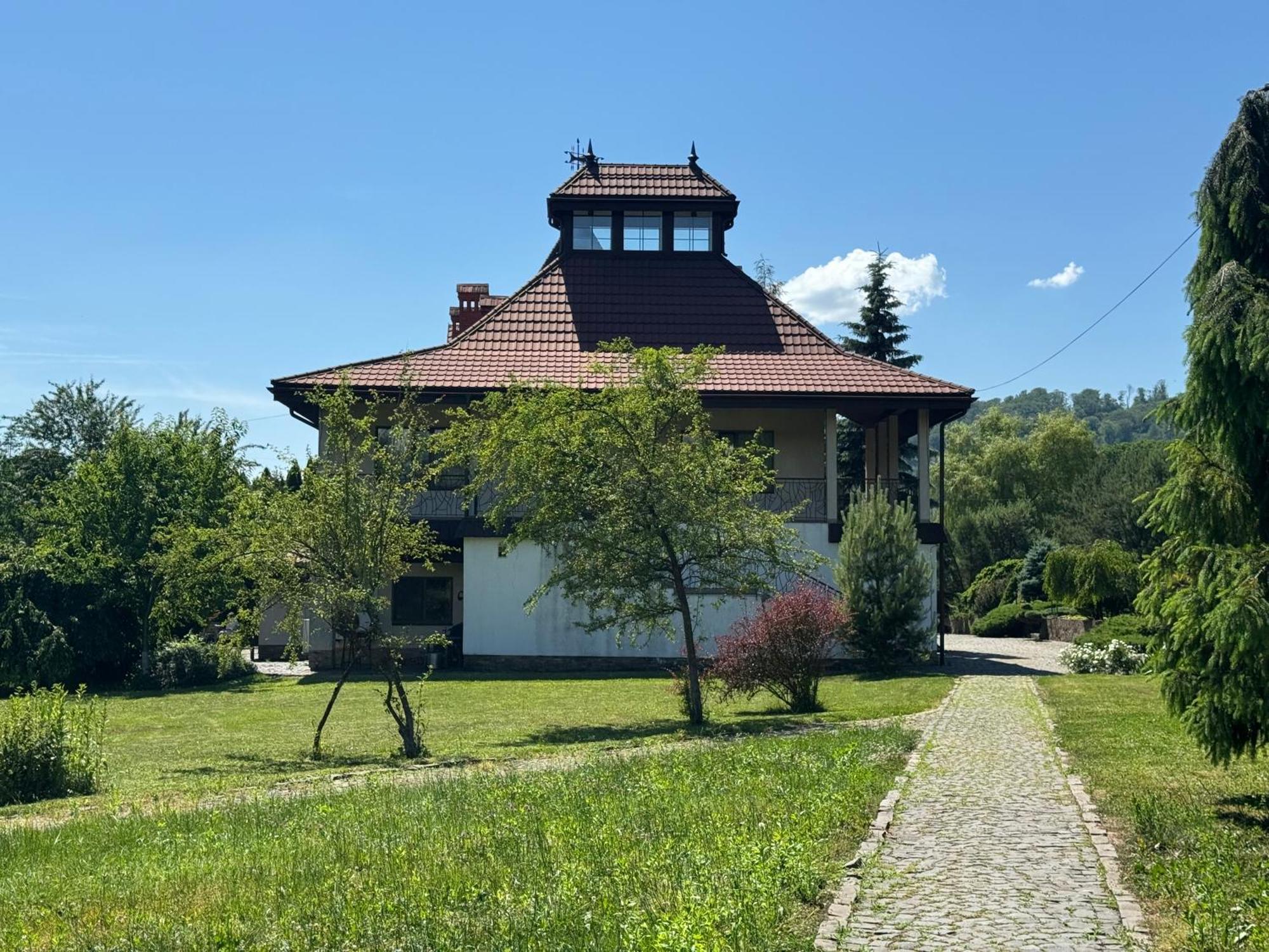 Троянда Карпат Hotel Karpaty Luaran gambar